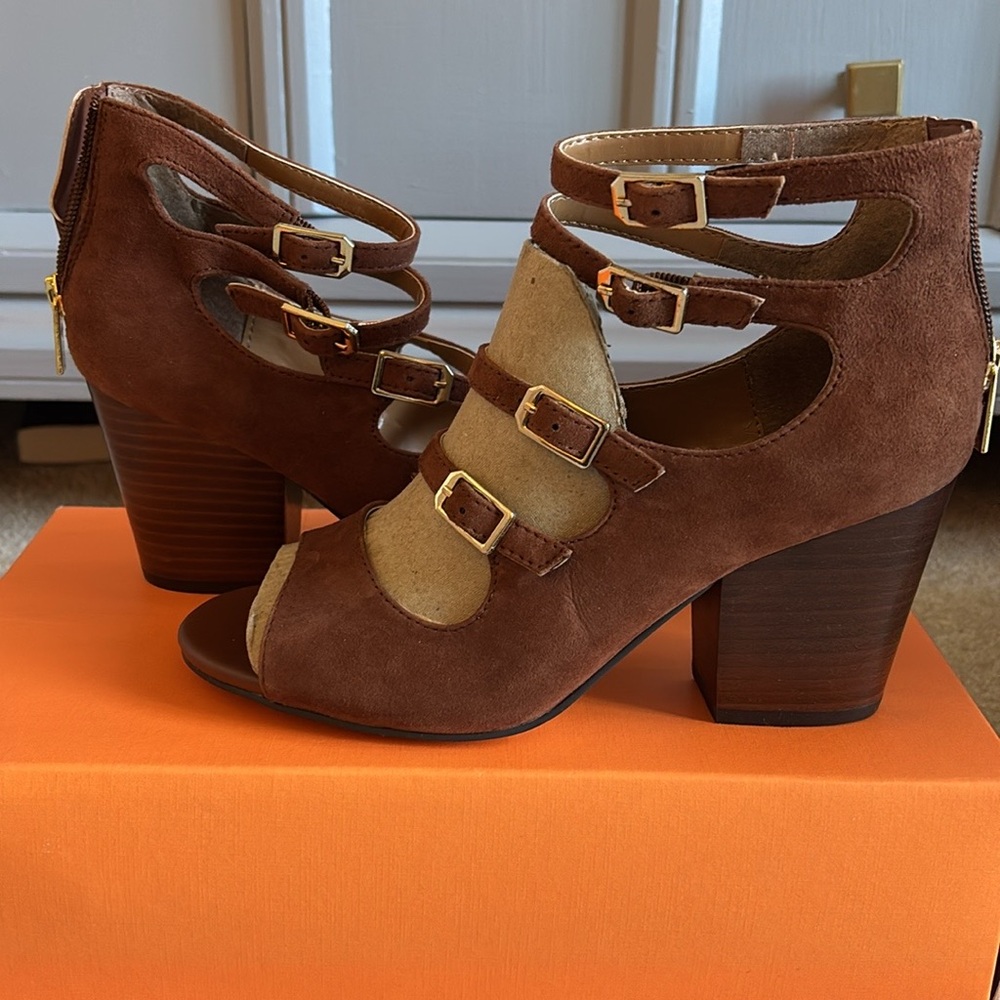 Brand New Isola Tan Strappy Heels